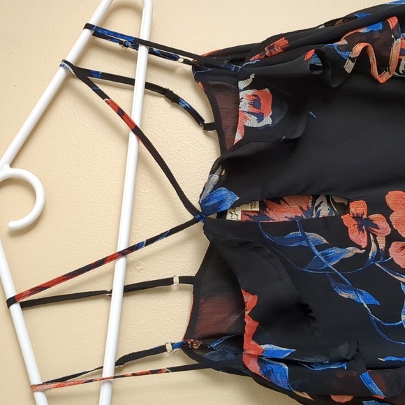 Large Lily White Floral Top Strappy Shirt Black Blue Flowers - Picture 4 of 16